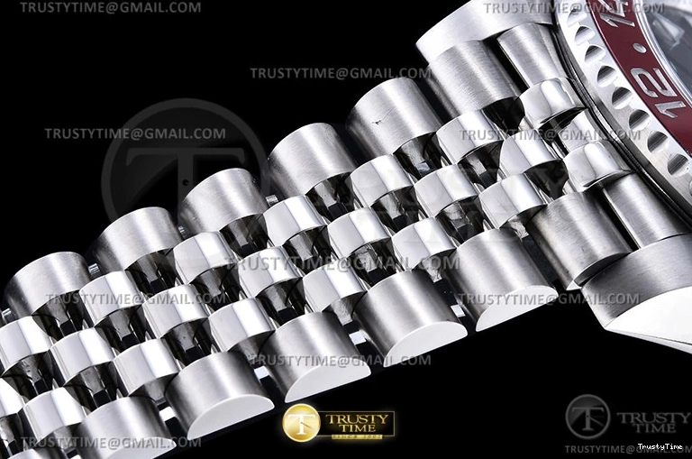 0210 ROLGMT0211 – GMT II 126710 Jub 904L SS SS Blk VRF A3285 CHS MAX Vibrant 963